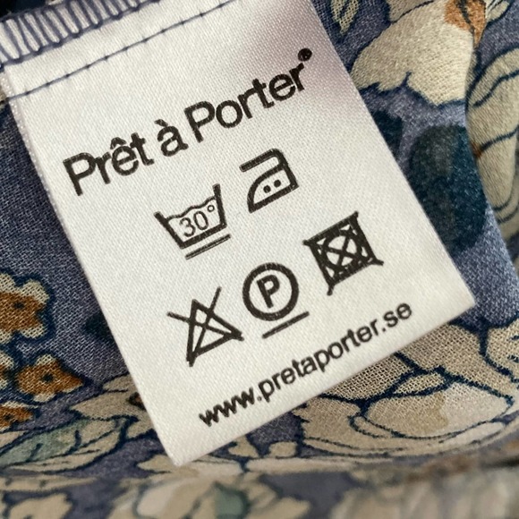 Floral Button-Up Blouse - Picture 8 of 9